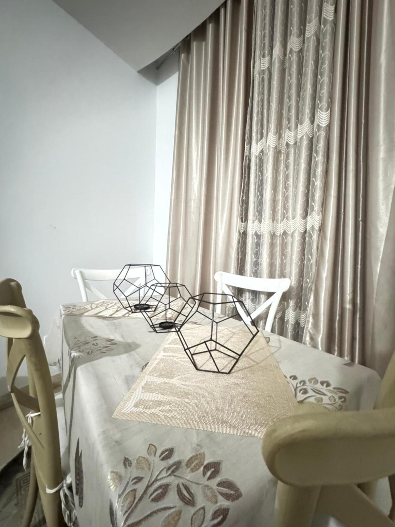 Apartment A Laouina En Face De Downtown