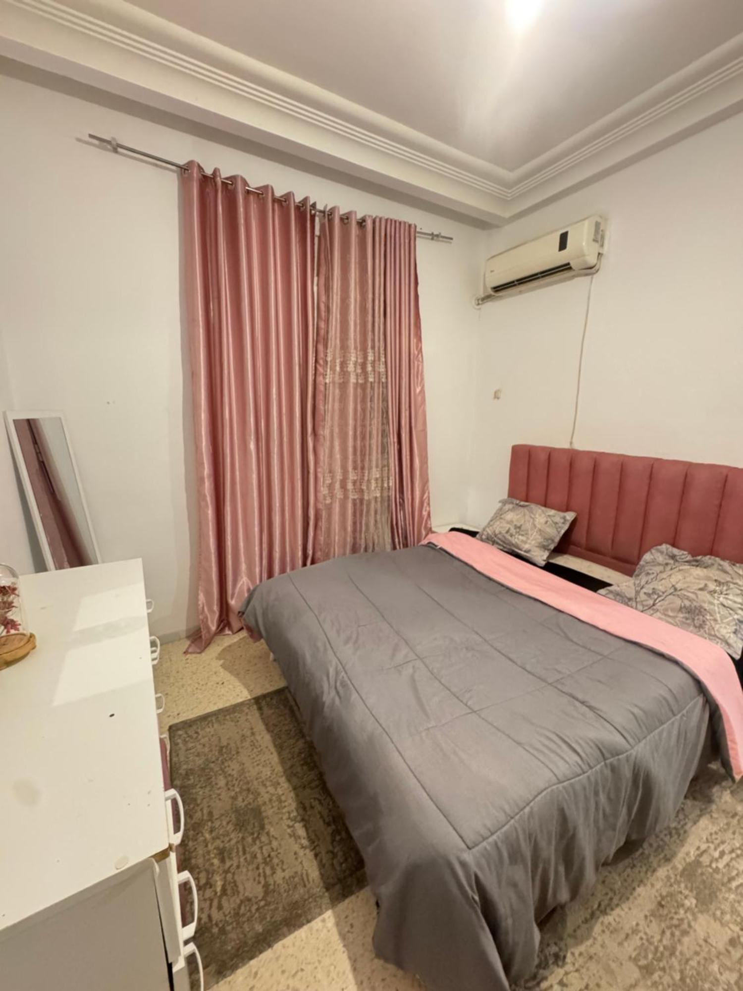 A Laouina En Face De Downtown Appartement *